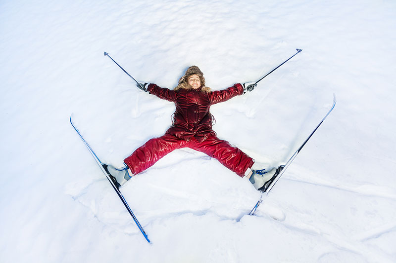 children skiing 