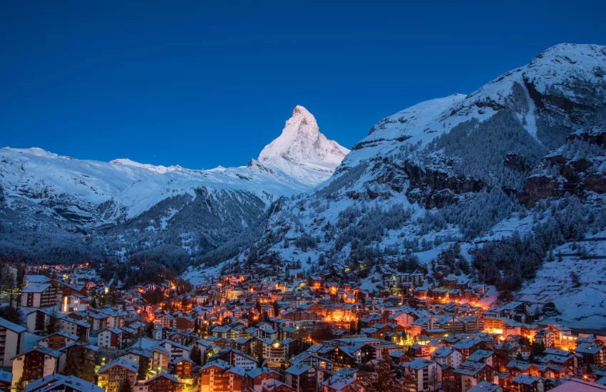 when does ski season start