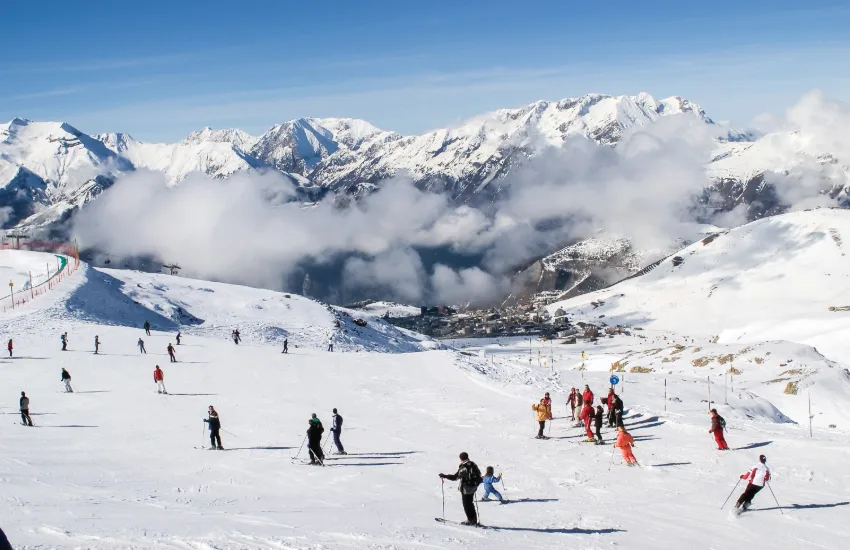 international ski resort opening dates